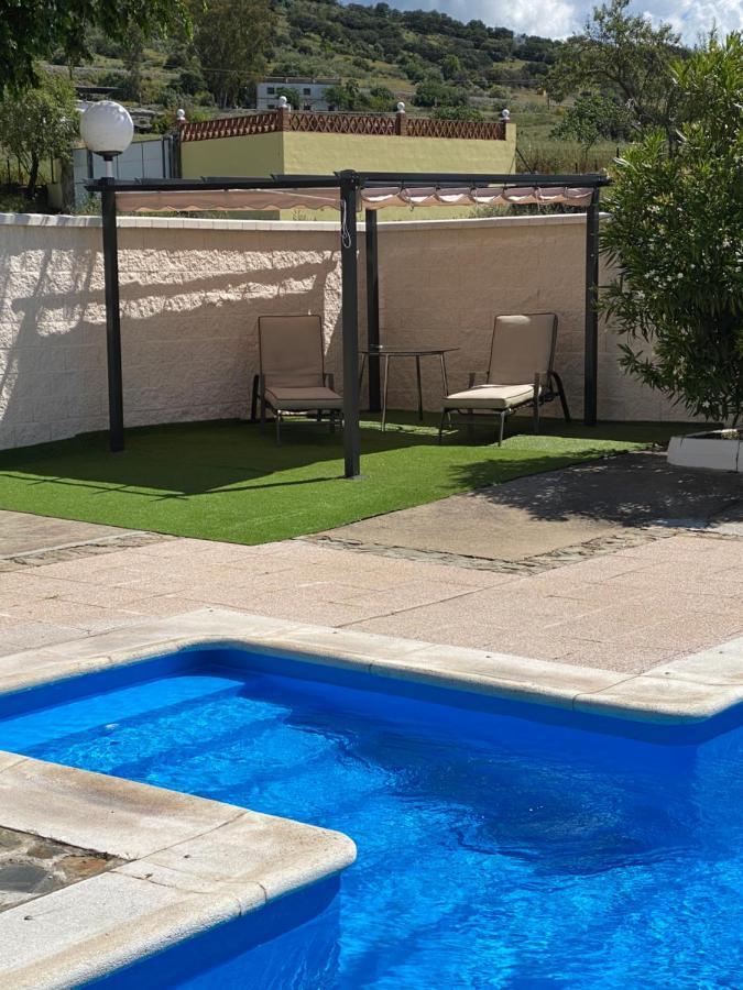 Casa Rural Montes De Trigo Jerez De Los Caballeros Exterior foto